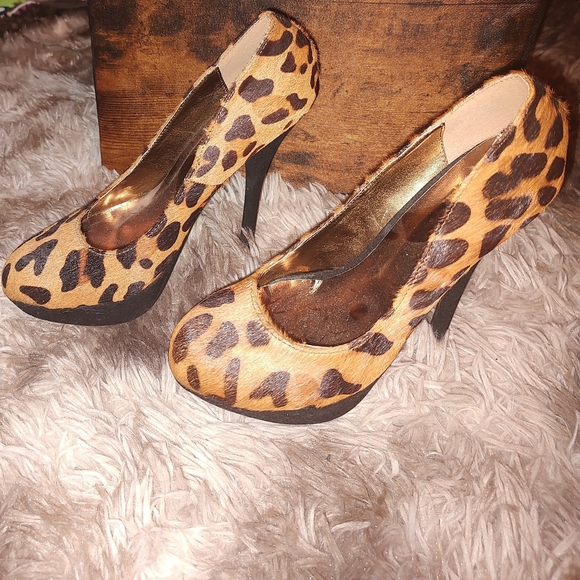 Guess Animal Print Stiletto Heels - Picture 1 of 1